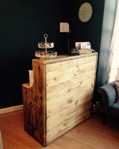 Reception desk - salon